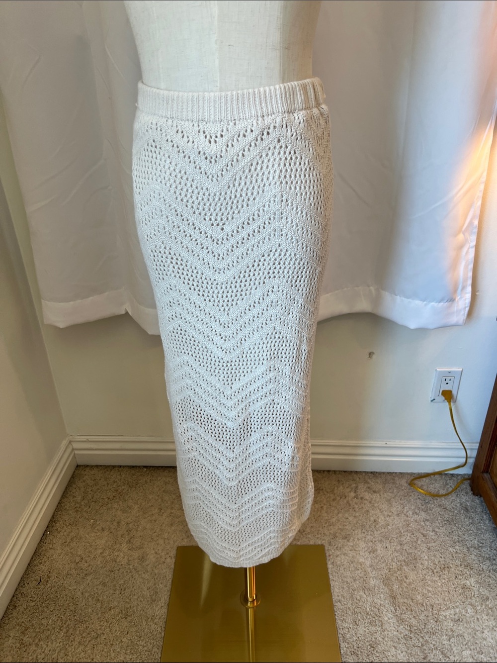 Cream Cable-Knit Maxi Skirt with Elastic Waist
